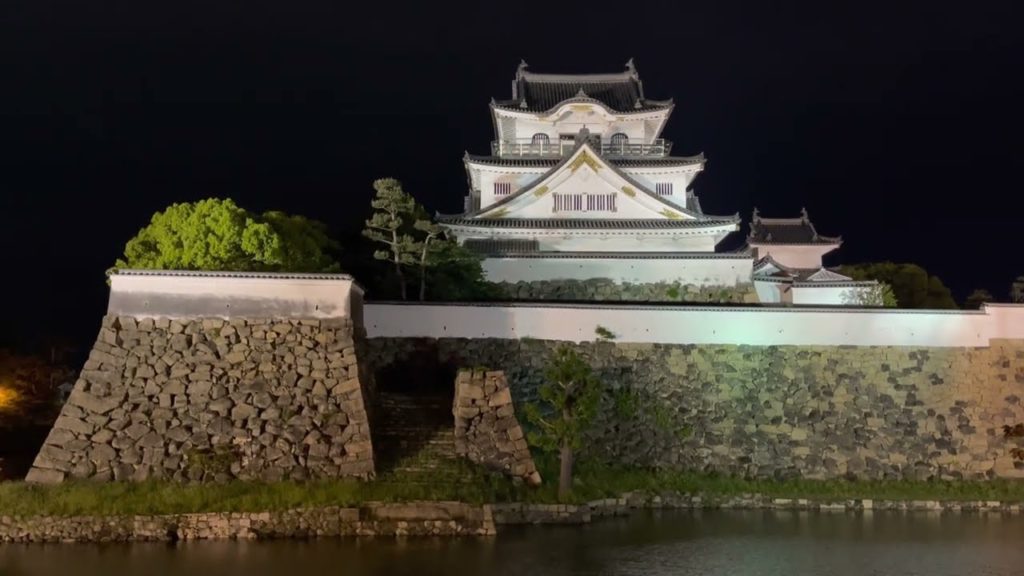 Osaka, Japan - KISHIWADA CASTLE - Full Tour - Walk in the rain at night iPhone12ProMax SHOOT