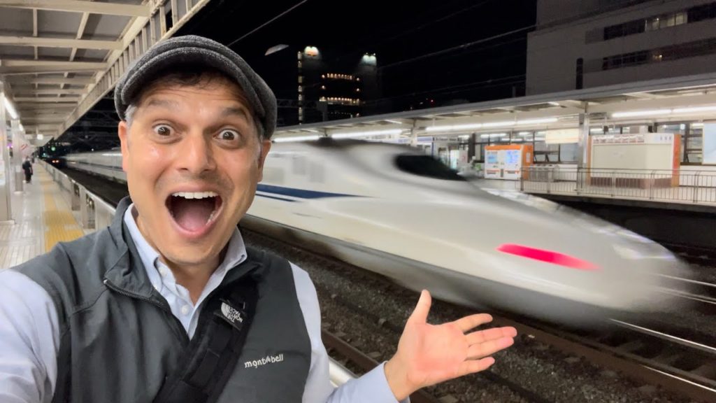 Shinkansen Bullet Trains Speed through Shizuoka Station Shinkansen Bullet Trains Speed through Shizuoka Station