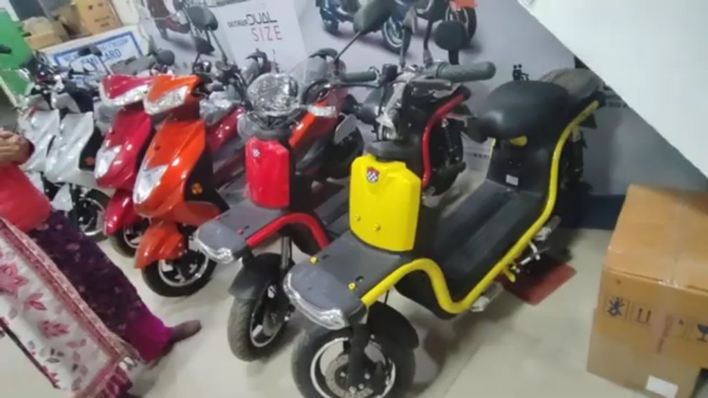 Okinawa Oki 90 Electric Scooter Review In Hindi -  Okinawa Electric Scooty Price