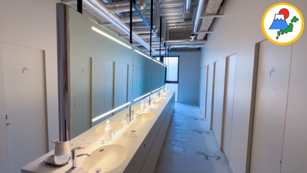 🏨 Staying at Japan’s Futuristic Capsule Hotel in Fukuoka 🇯🇵 【4K】 🏨 Staying at Japan’s Futuristic Capsule Hotel in Fukuoka 🇯🇵 【4K】