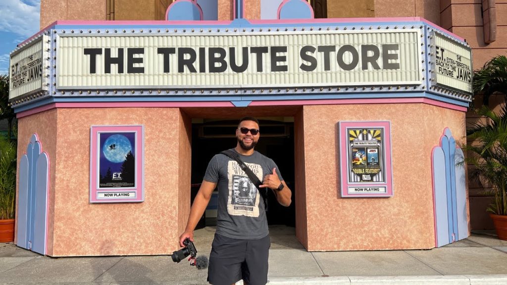 The NEW Universal Orlando Summer Tribute Store is Awesome! | Full Tour | Lunch at Confisco Grille The NEW Universal Orlando Summer Tribute Store is Awesome! | Full Tour | Lunch at Confisco Grille