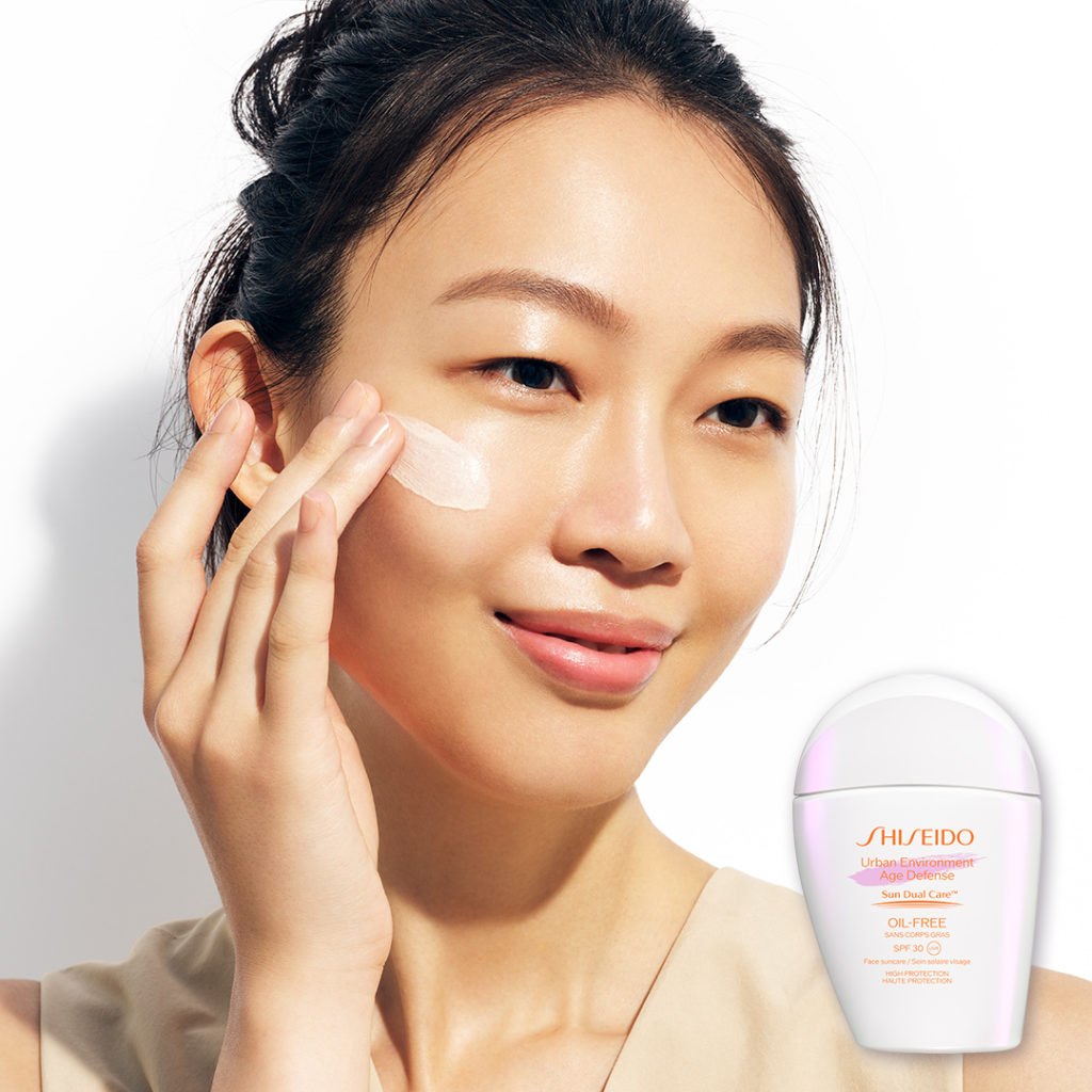 A non-greasy daily protector with Sun Dual Care technology. This science-driven ...