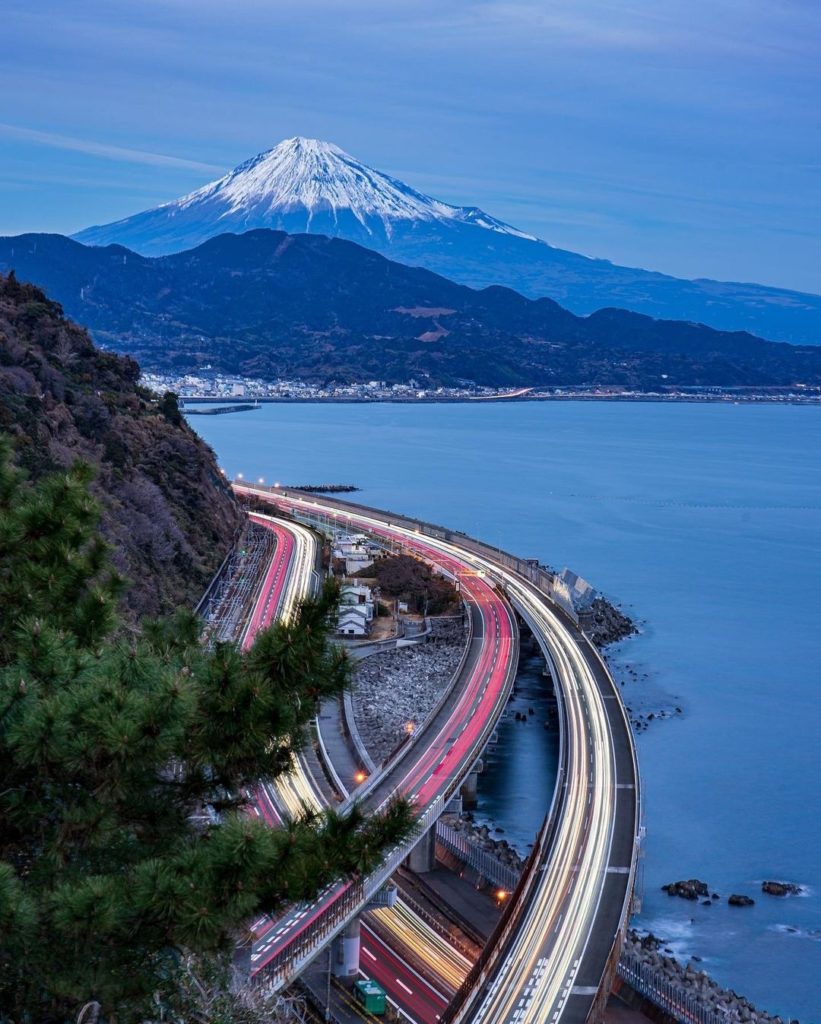 Enjoy the view of Mt Fuji and Suruga Bay, as depicted by ukiyoe (woodblock print...