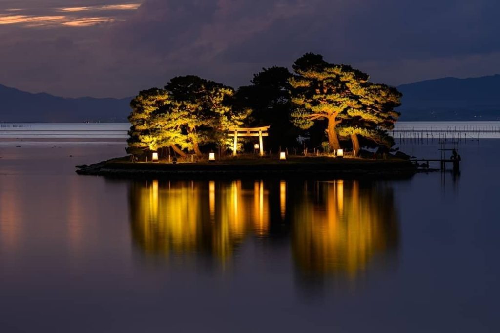 What’s this tiny island with a torii gate on it all about? 
Yomegashima is found...