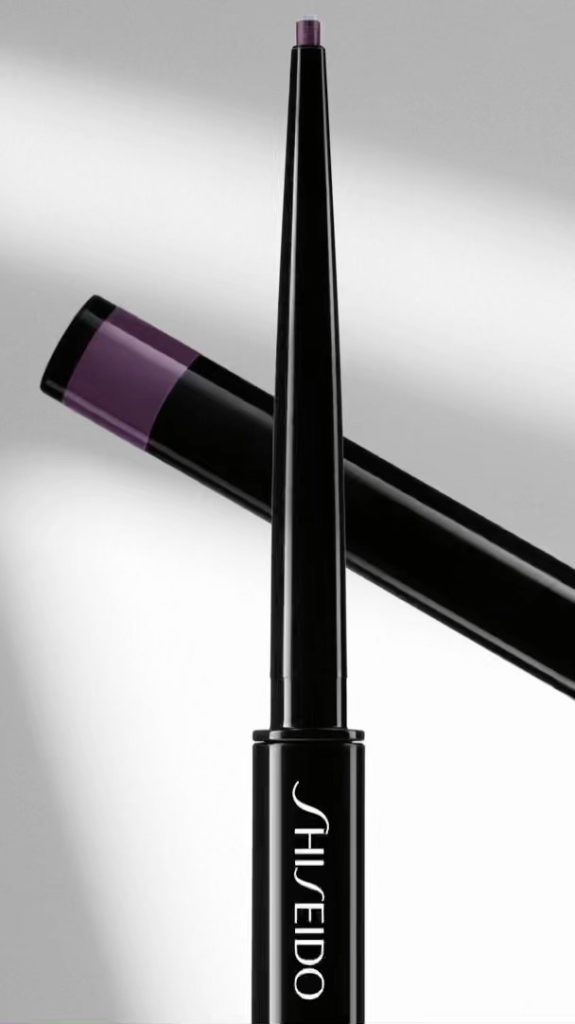 Draw attention to eyes with MicroLiner Ink in Violet. Smudge-proof and super-pre...