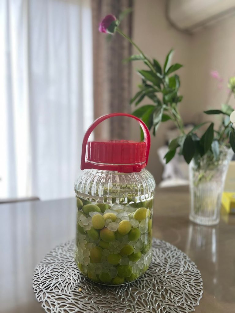 Ume-shu 梅酒 Plum wine