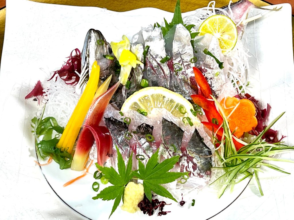 Aji No Sugatazukuri (whole horsemackerel sashimi)