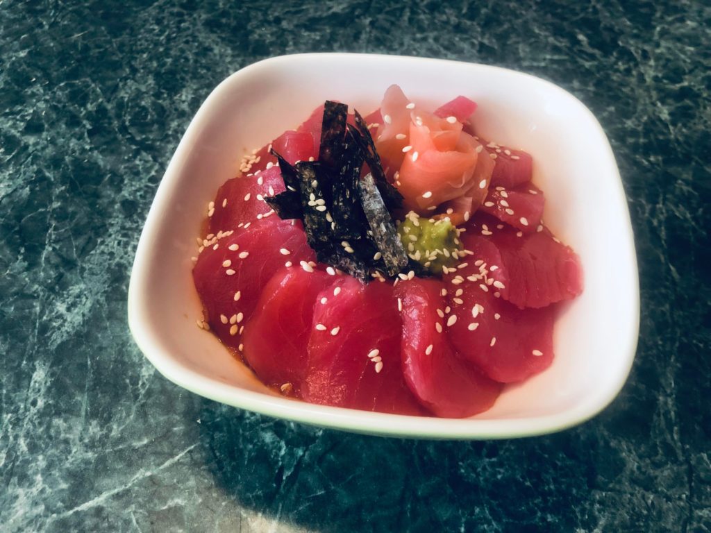 Super simple tekka don(鉄火丼) I made for lunch