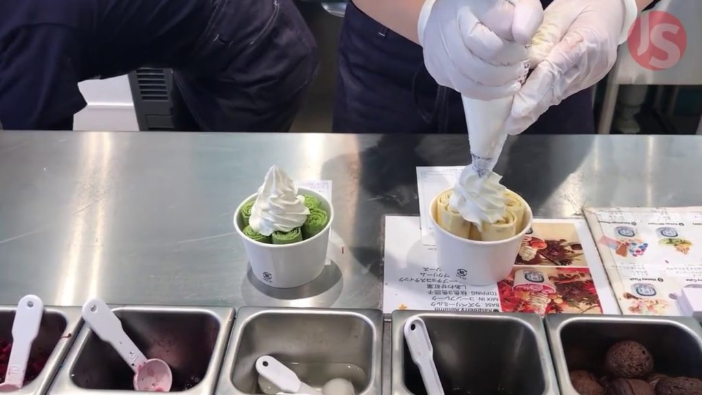 🇯🇵 Japanese Street Food - Ice Cream Roll