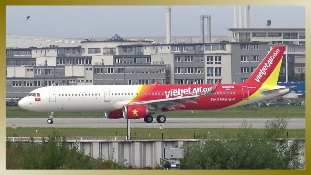 VietJet Airbus A321 // Takeoff from Hamburg Finkenwerder Airport VietJet Airbus A321 // Takeoff from Hamburg Finkenwerder Airport