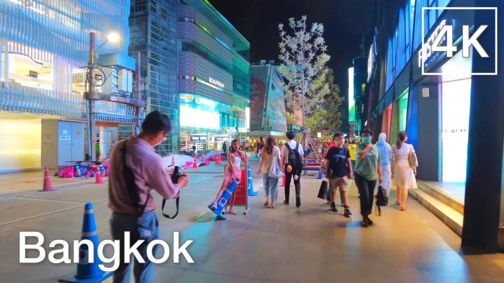 SIAM SQUARE - Bangkok Shopping Streets 4K Walking Tour at Night | Thailand (May 2022)