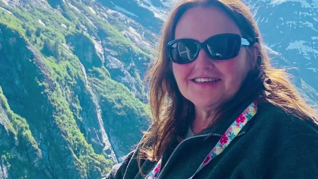 Kentucky Couple Travel Vlog: Alaska Kentucky Couple Travel Vlog: Alaska