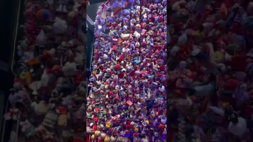 “Yukiusagi no Tabidachi hanging hina dolls@ichigo Yuzawa station