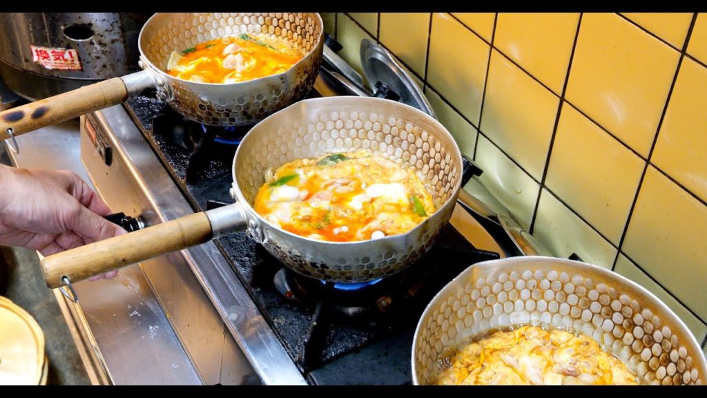 衝撃が走る!!素朴な大衆うどん店の極み親子丼と大阪最強カレーうどん| Best Japanese Foods, Curry Udon Noodles & Egg Rice Bowl 衝撃が走る!!素朴な大衆うどん店の極み親子丼と大阪最強カレーうどん| Best Japanese Foods, Curry Udon Noodles & Egg Rice Bowl