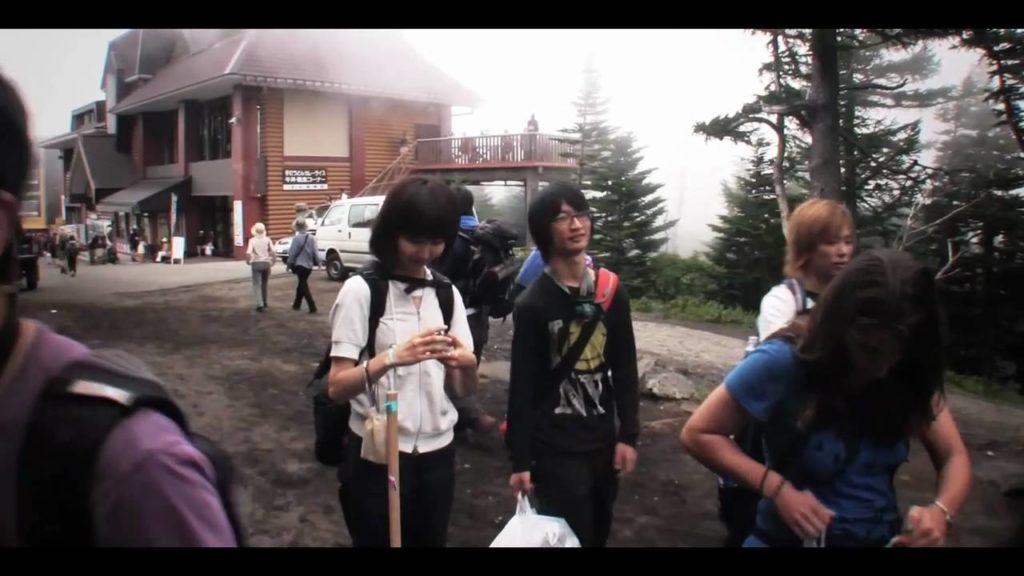 Climbing Mount Fuji 2010 and viewing the sunrise