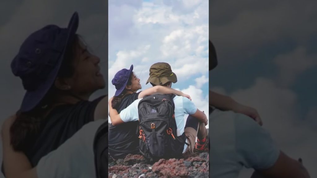 【 CLIMBING MOUNT FUJI 】 The Summit of FUJI SAN #shorts