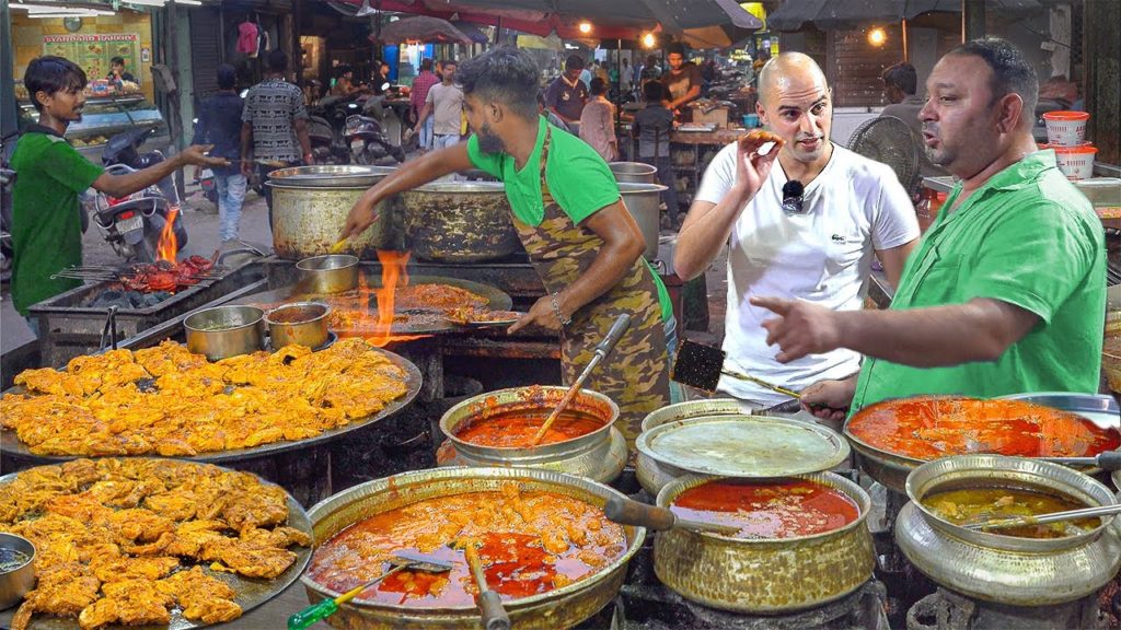 Indian street food – CURRY like you've NEVER seen before! Indian street food in Ahmedabad, India Indian street food - CURRY like you've NEVER seen before! Indian street food in Ahmedabad, India