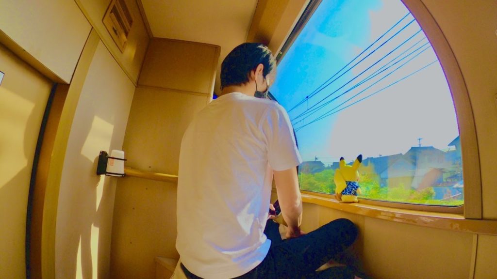 Riding on Japan’s Overnight Train 😪Cheapest Private Room | Sunrise Express "Izumo"
