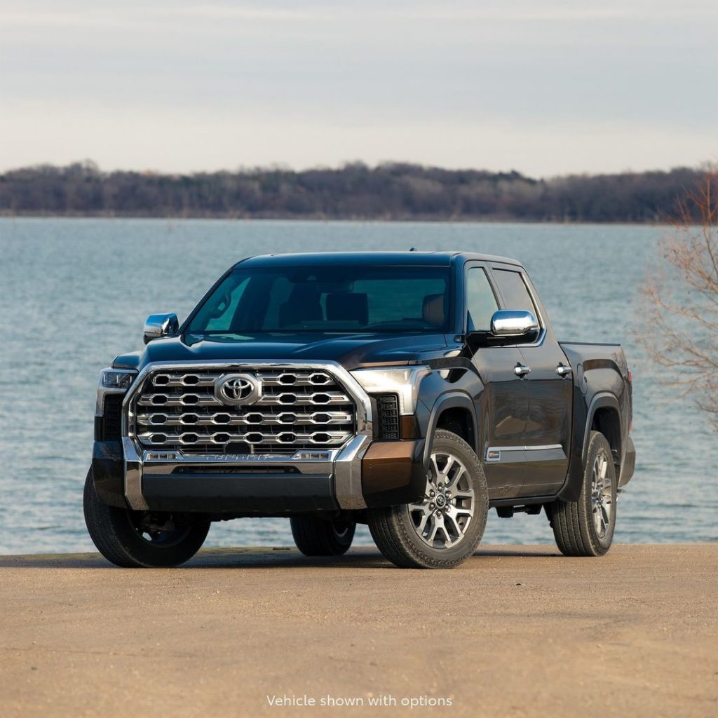 On lake time.  #Tundra #LetsGoPlaces...