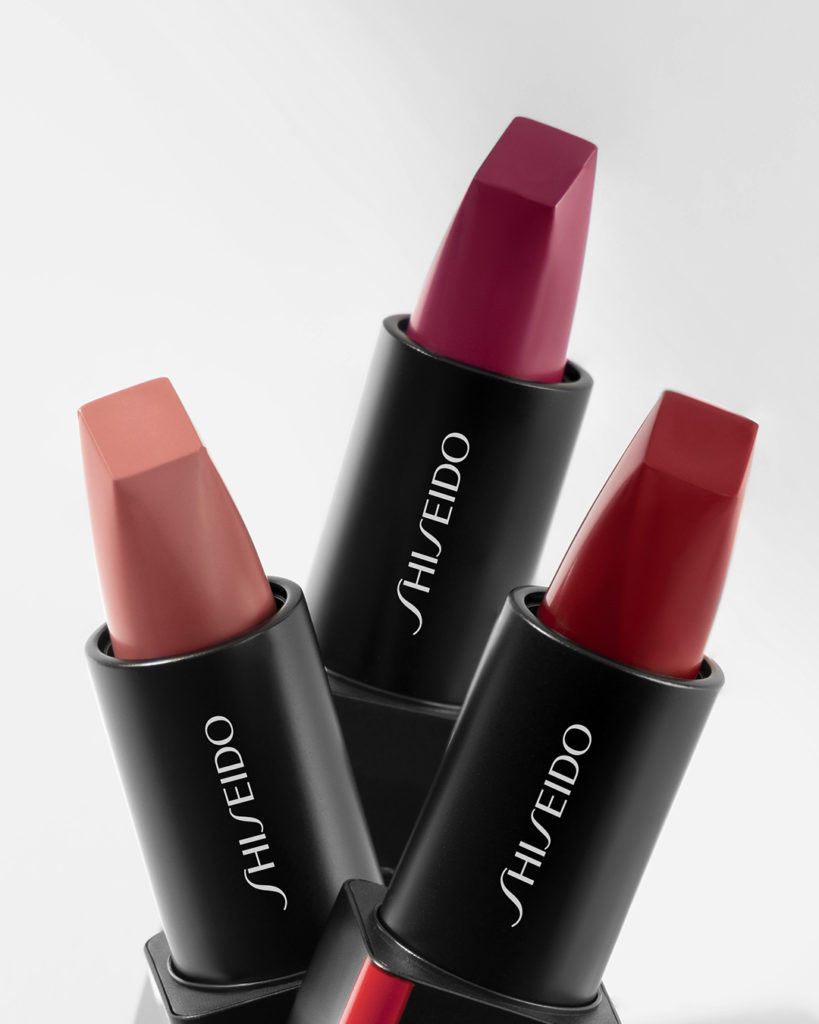 Dare to define lips with vivid, velvety color. Try ModernMatte Powder Lipstick i...