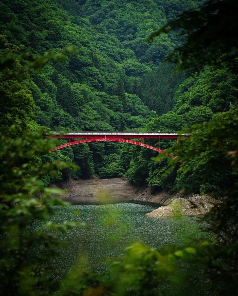 Japan Travel: Can you believe that these views can be found just a stone’s throw from central … Can you believe that these views can be found just a stone's throw from central ...