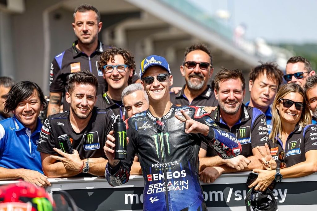 Sick in 33°C weather, yet @fabioquartararo20 is still on the front row  We're ...