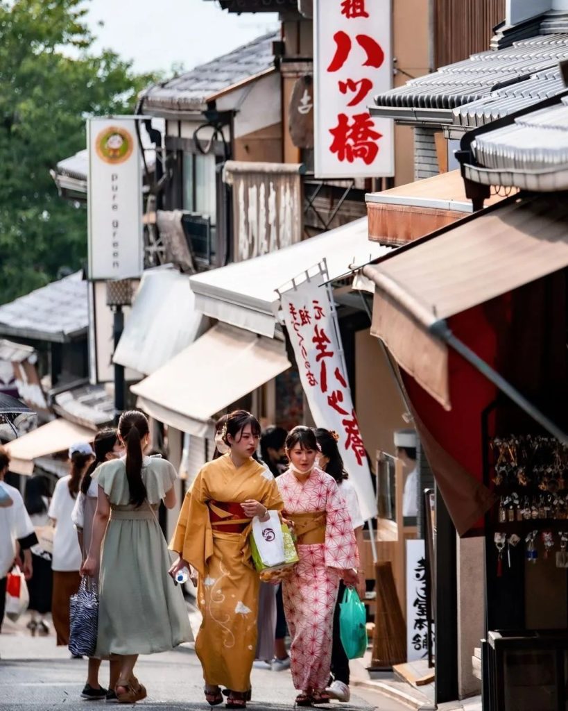 We know a lot of you appreciate the aesthetics of Kyoto's streets, and one of ou...