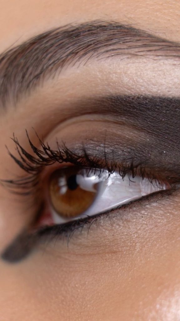 Send smoke signals like @koditaj using Kajal InkArtist in Tea House, Nippon Noir...