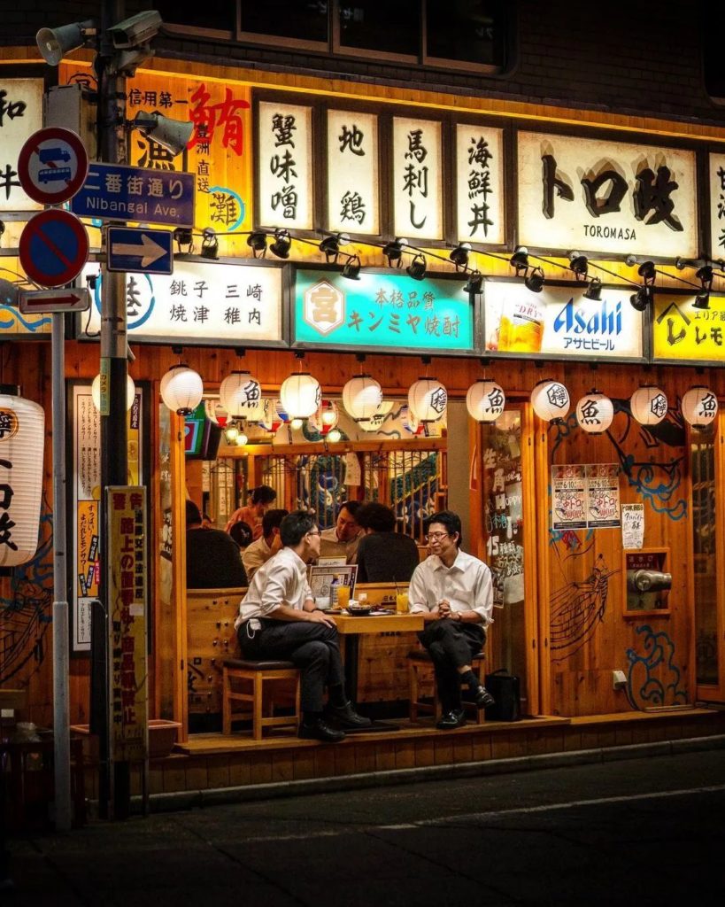 When the work day is done   
: @andrewfisher7
-----
Toromasa Izakaya, #Tokyo
.
....