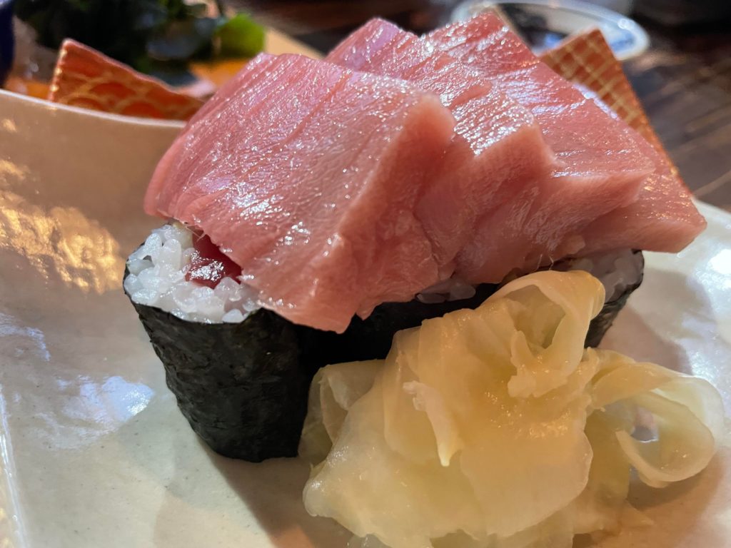 Fresh tuna Tekka-maki
