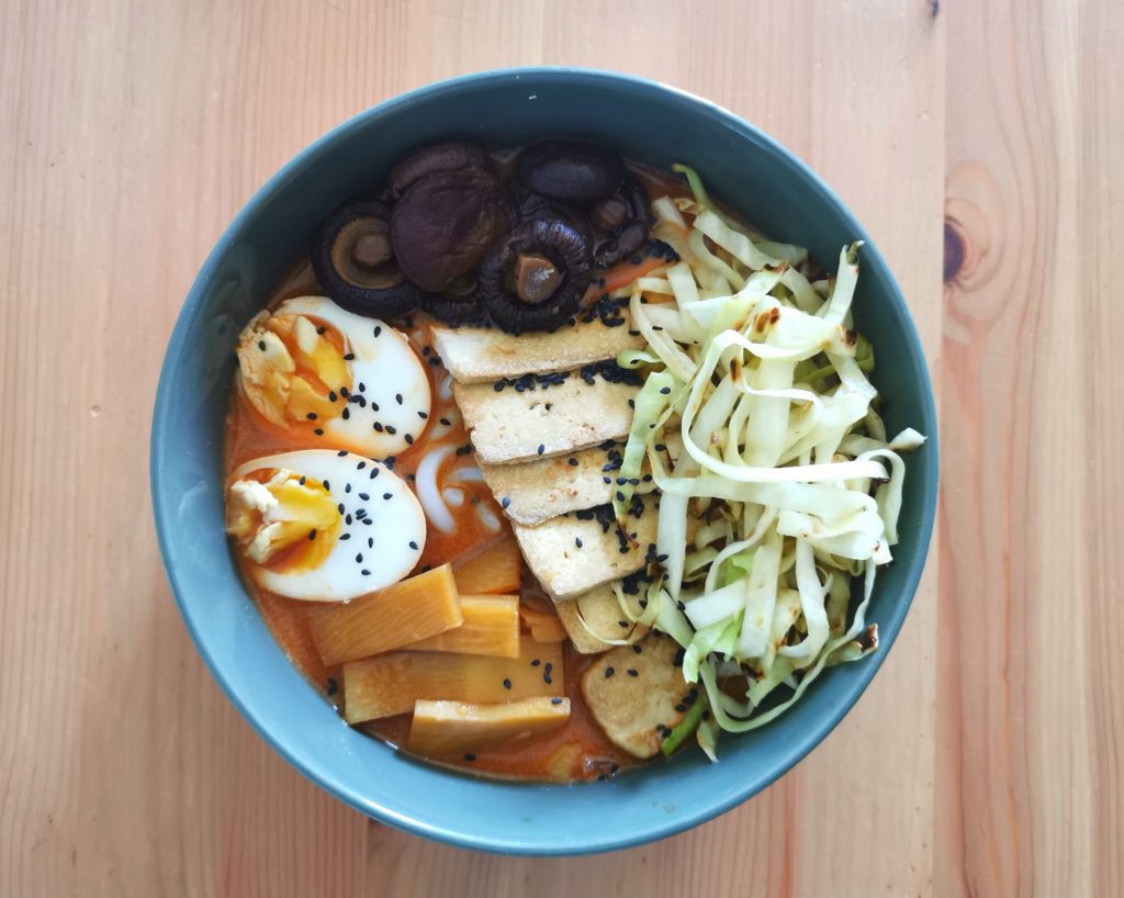 Udon for lunch. The egg unfortunately didn't come out perfect this time.