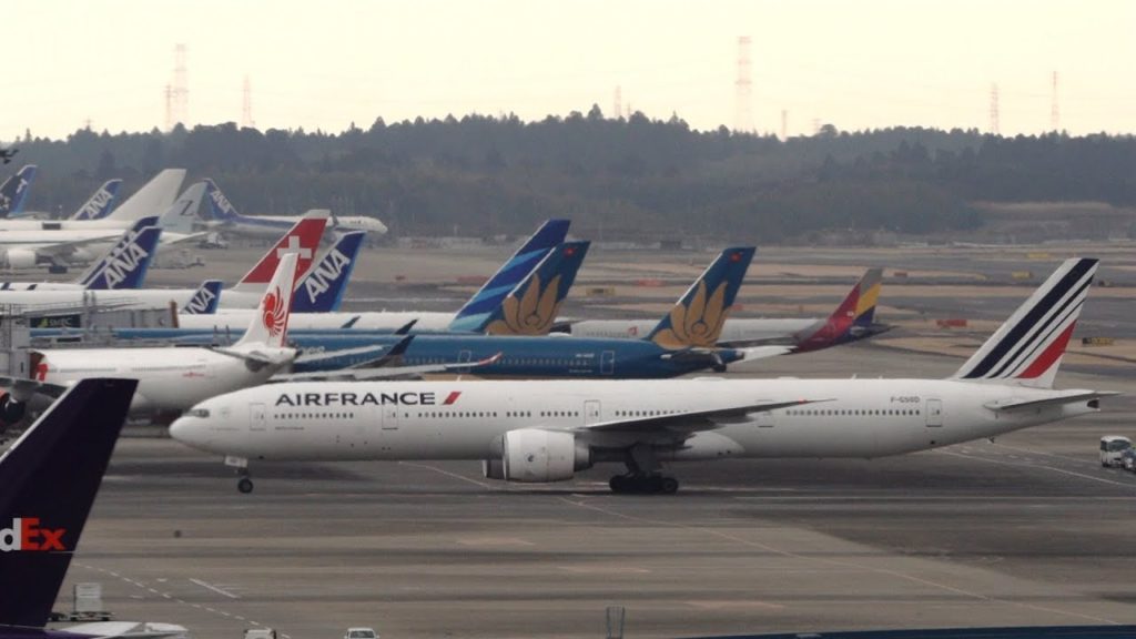 Tokyo Narita Airport LIVE Vietnam A350, Fedex Cargo A380 Singapore Airlines