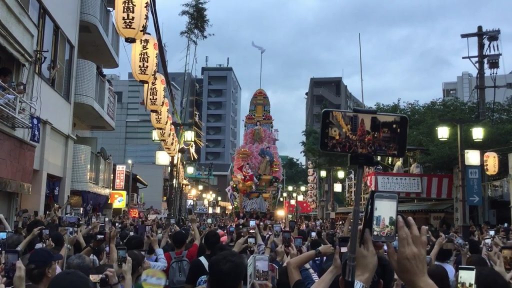 Fukuoka Day Tours made it to the Yamakasa Festival in Fukuoka City.
