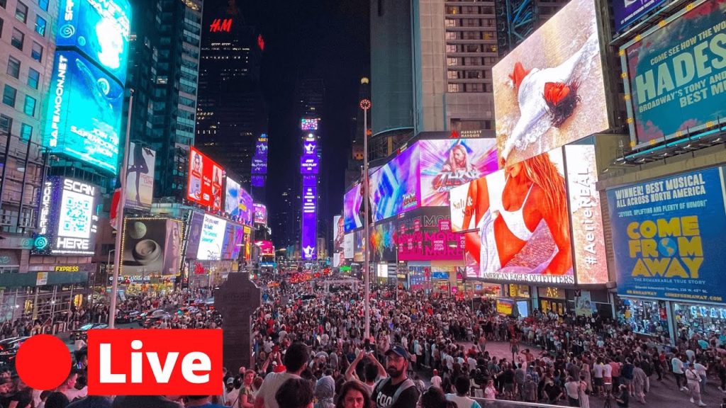 NYC LIVE Saturday Night July 4th Weekend Exploring