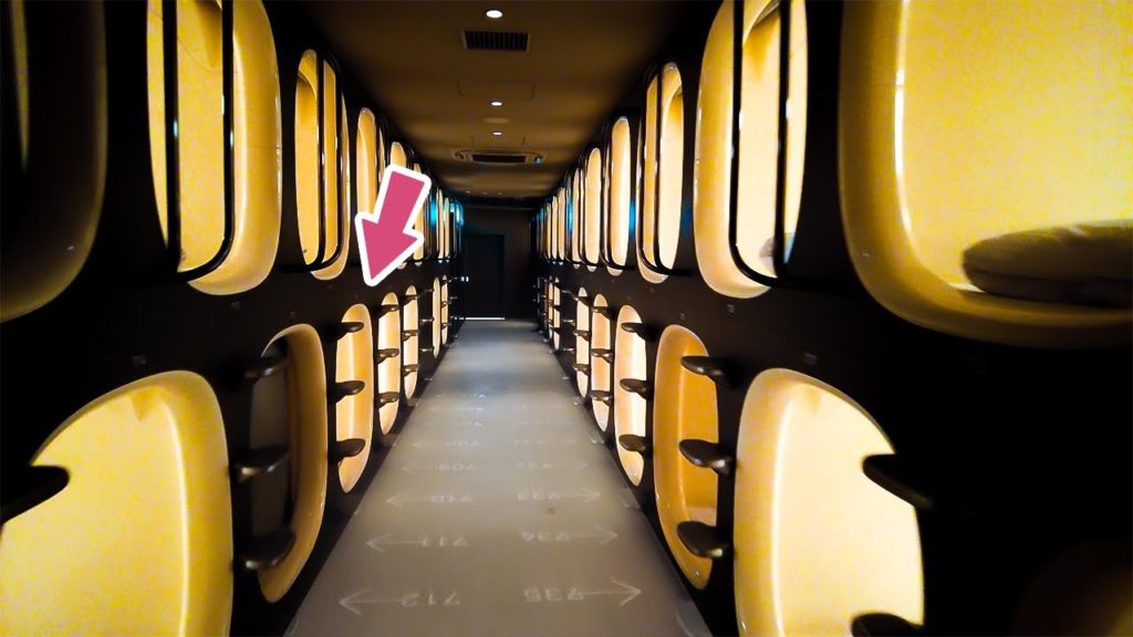 A Night at the Cheapest Capsule Hotel in Tokyo, Japan🏨🇯🇵 | "9h (Nine hours)" Vlog