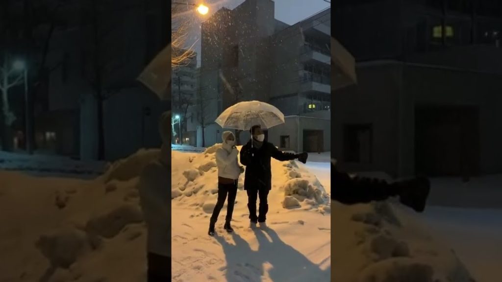 SNOW IN SAPPORO - TRIP JAPAN #shorts