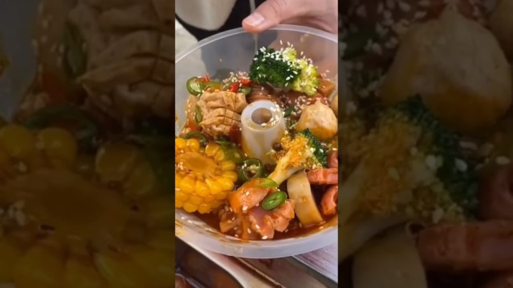 I Ate For Free 🤫👽 #streetfood #shorts