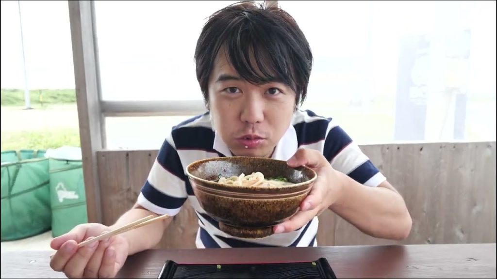 How to Rent a Car in Okinawa and Get on the Highway Safely