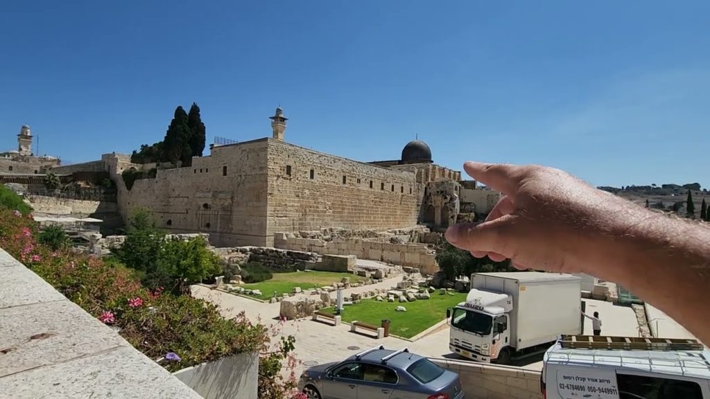 The complete story of the Temple Mount and the Western Wall (Wailing Wall), Jerusalem The complete story of the Temple Mount and the Western Wall (Wailing Wall), Jerusalem