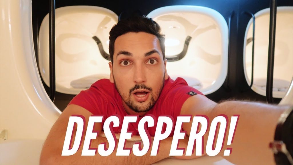 DORMI em UM HOTEL CAPSULA no JAPÃO
