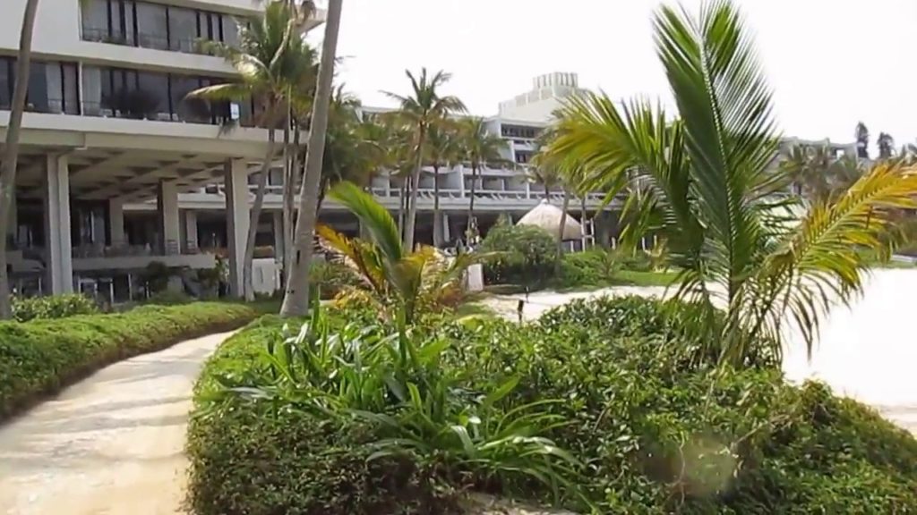 Beautiful Okinawa beach resort | #travel with char