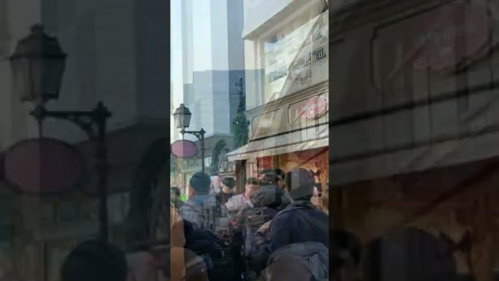 Takeshita Street, Harajuku Tokyo.#shorts #japan #tokyo #trending Takeshita Street, Harajuku Tokyo.#shorts #japan #tokyo #trending