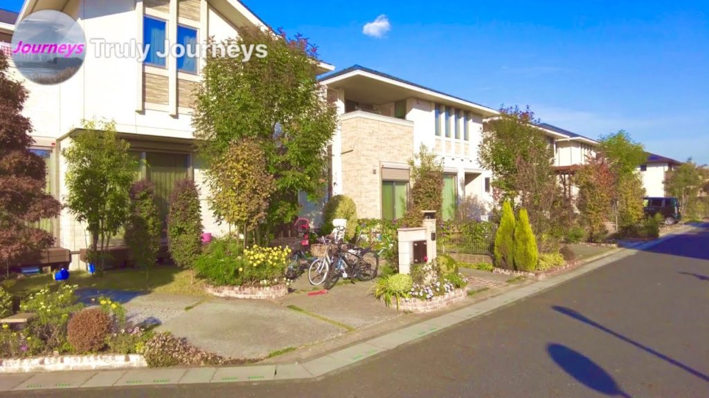 Walking around Modern Japanese Houses Tour in Koshigaya City, Saitama 19/11/2021 Walking around Modern Japanese Houses Tour in Koshigaya City, Saitama 19/11/2021