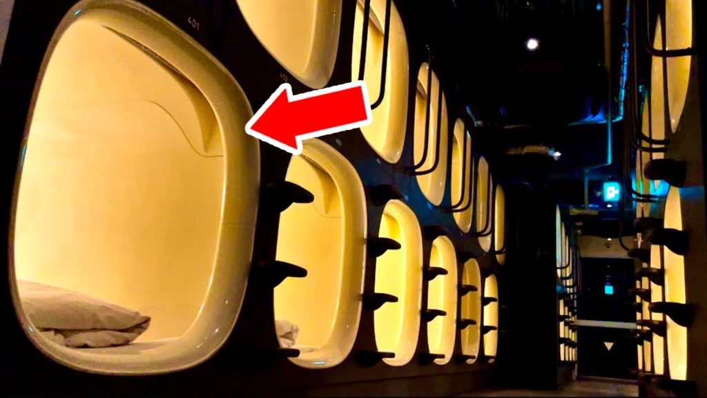 Capsule Hotel Tour in Tokyo😪STAR WARS-like Hotel [solo travel]
