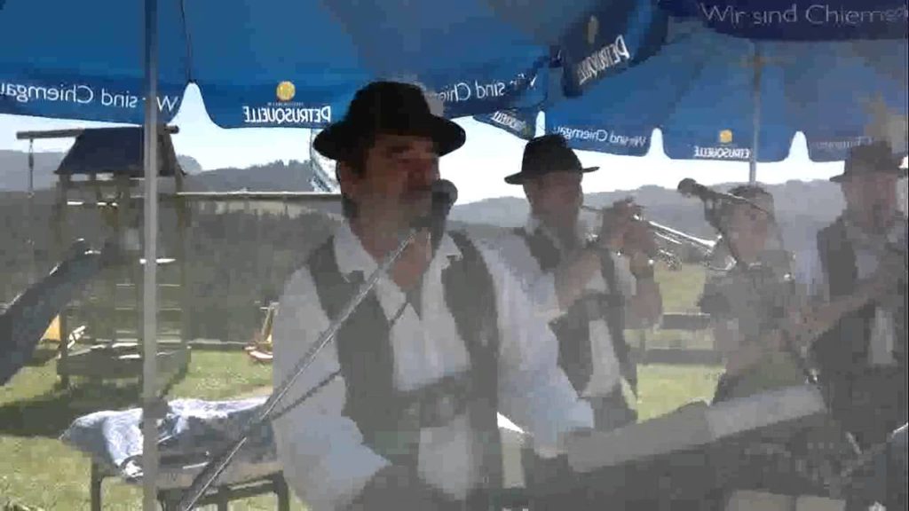 The Happy Bavarians on tour Reit im Winkl Winklmoosalm Bayern Musik Show München Band Partyband