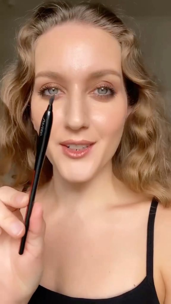 SHISEIDO: @malloryosses creates the perfect smokey eye with our iconic KATANA FUDE Eye Lin… @malloryosses creates the perfect smokey eye with our iconic KATANA FUDE Eye Lin...