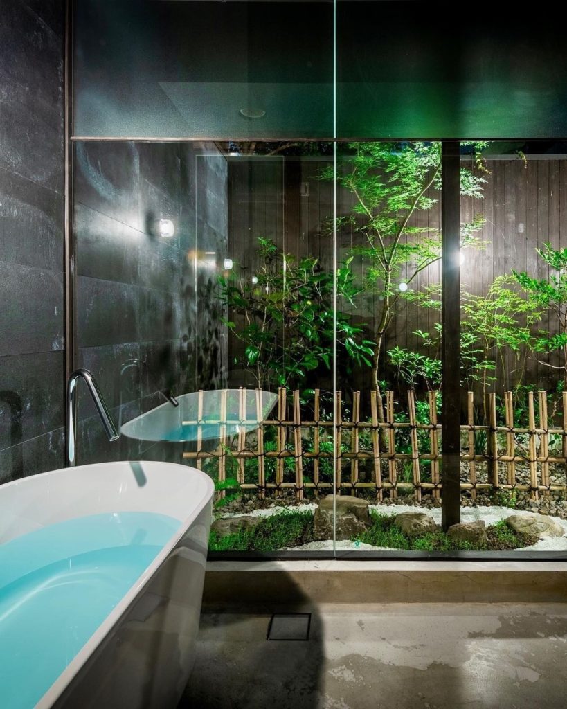 Splish, splash I was takin' a bath... ⁠
⁠
There is nothing quite like a long, ho...