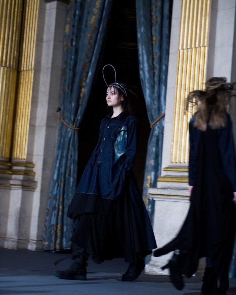 Yohji Yamamoto AW22⁠
⁠
#YohjiYamamoto⁠  Discover the latest collection in store ...