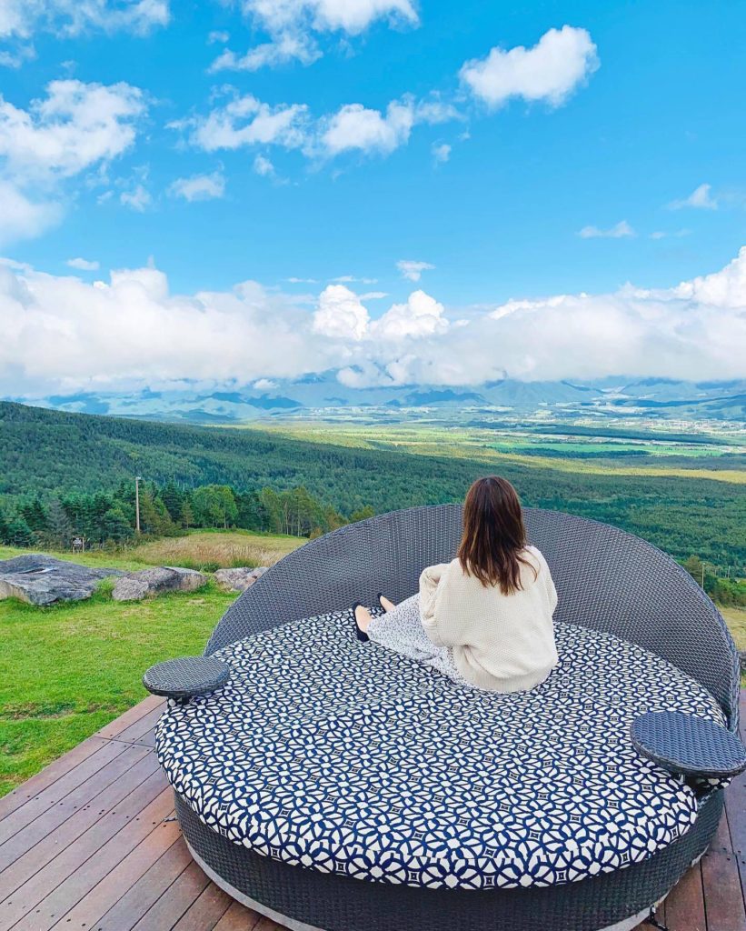 Nestled in the rich nature at the foot of Mt. Yatsugatake in Yamanashi, Kiyosato...