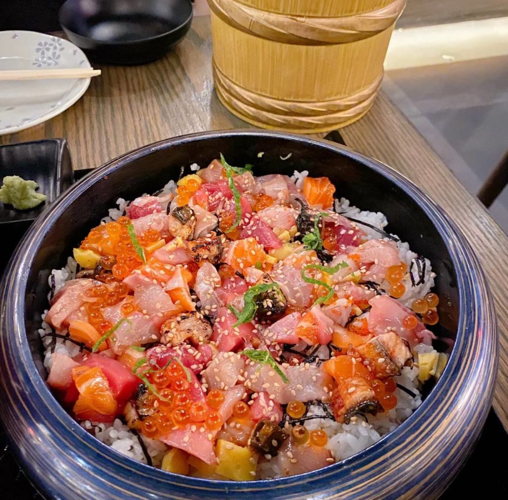 The sashimi rice is amazing. There are eel. salmon. tuna. Tamagoyaki. So satisfying.